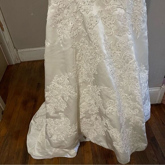 oleg cassini satin lace strapless trumpet beaded wedding‎ dress 6 - Picture 7 of 16